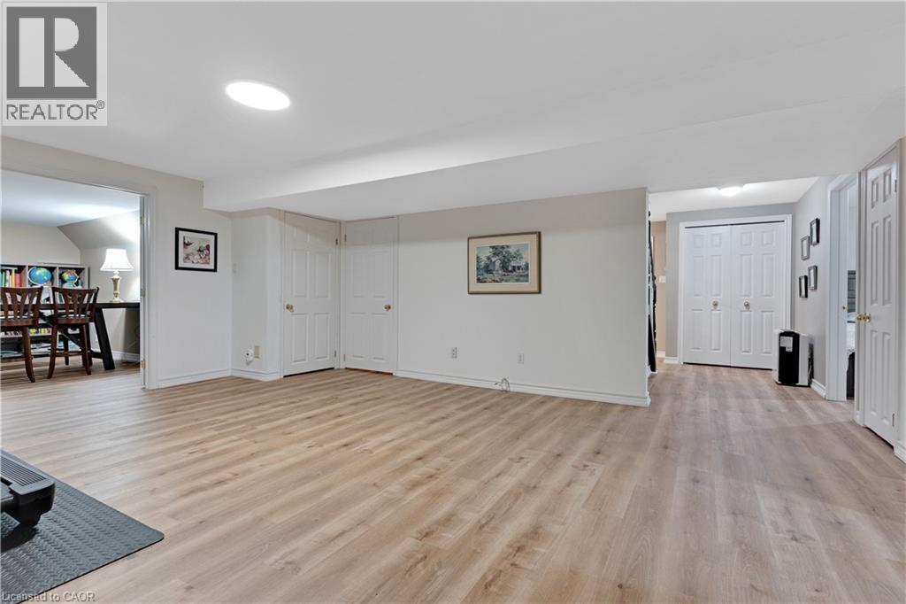 548 Sandbrooke Court Property Photo 40