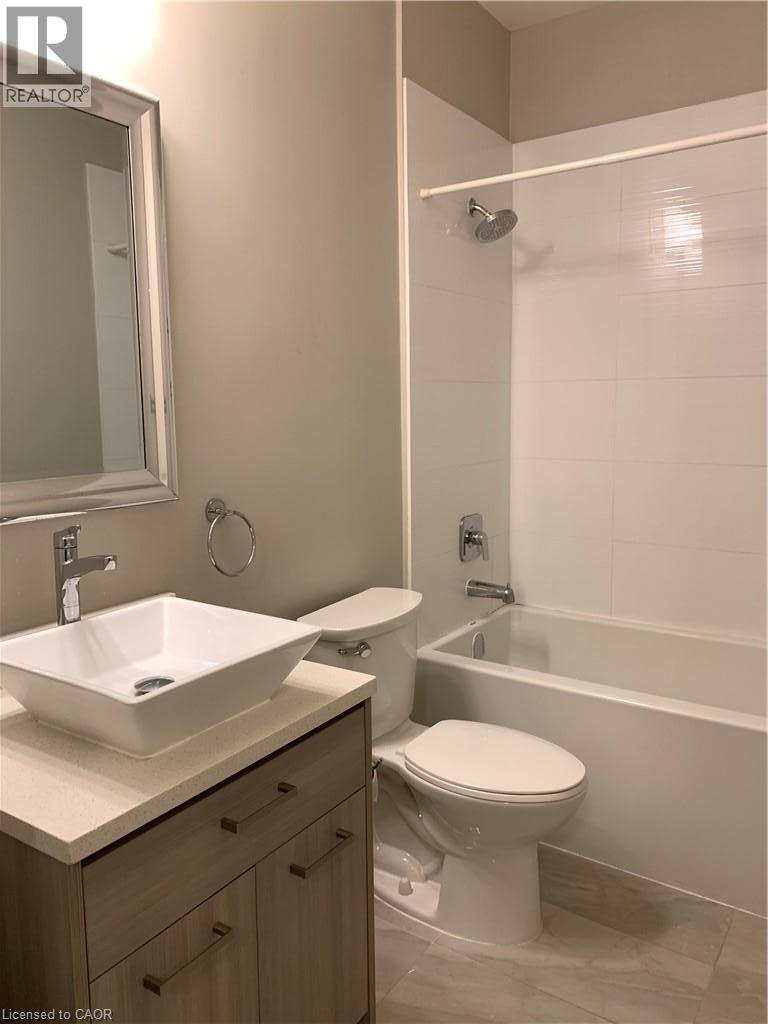 150 Main Street W Unit# 411 Property Photo 20