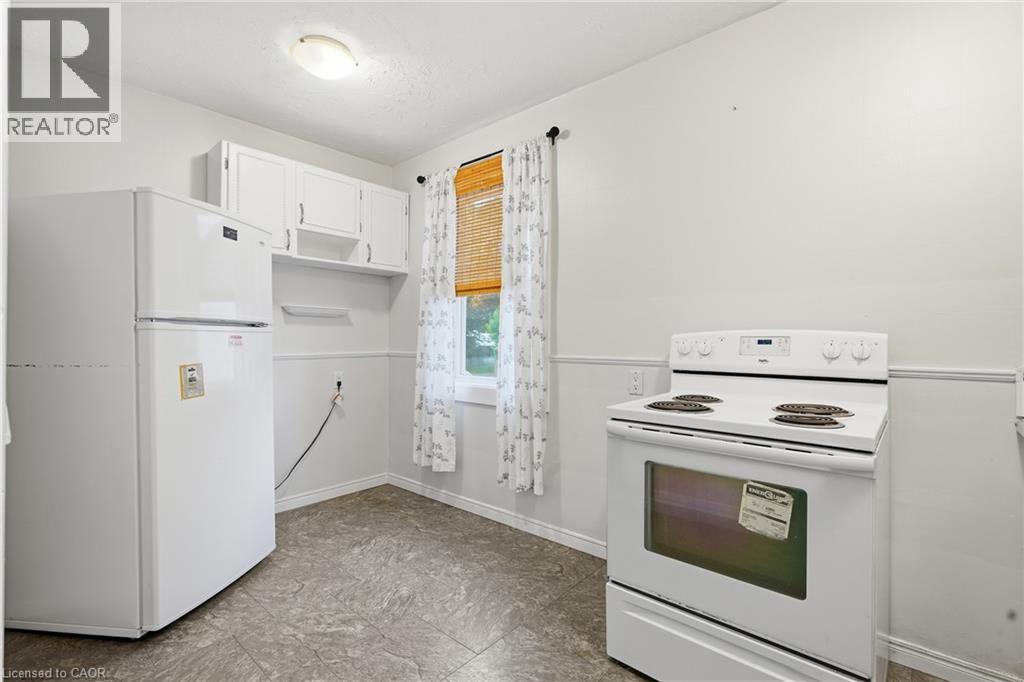 160 Lorne Crescent Property Photo 7