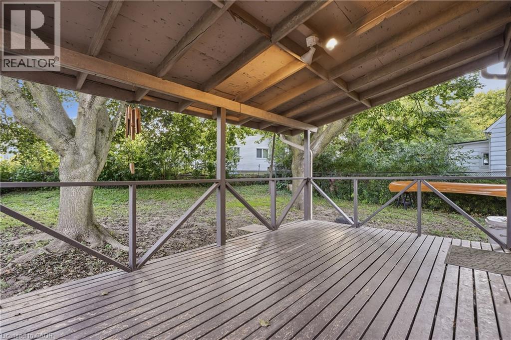 160 Lorne Crescent Property Photo 16