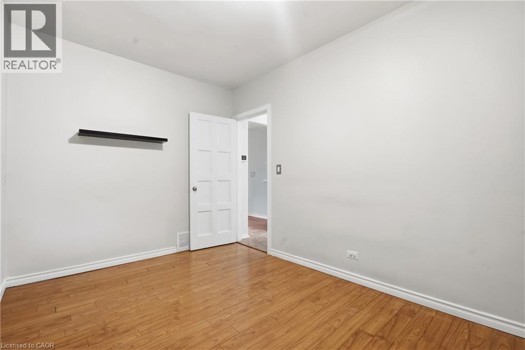 160 Lorne Crescent Property Photo 25