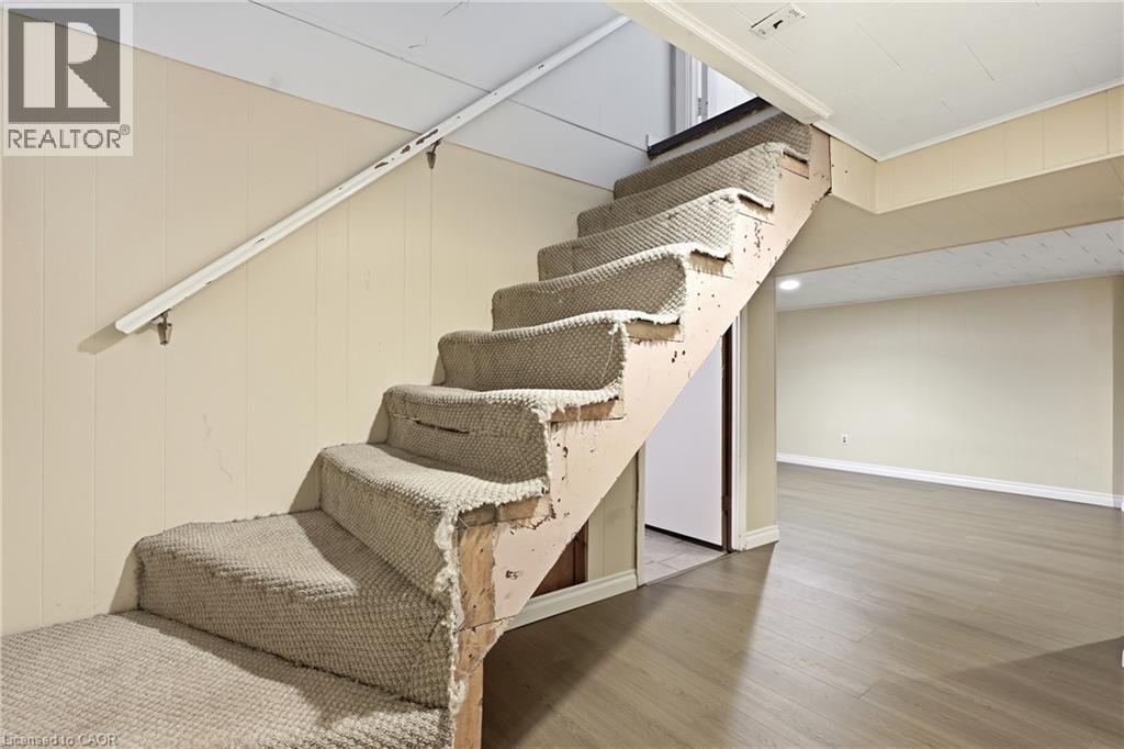 160 Lorne Crescent Property Photo 38