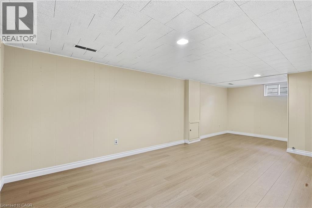 160 Lorne Crescent Property Photo 41