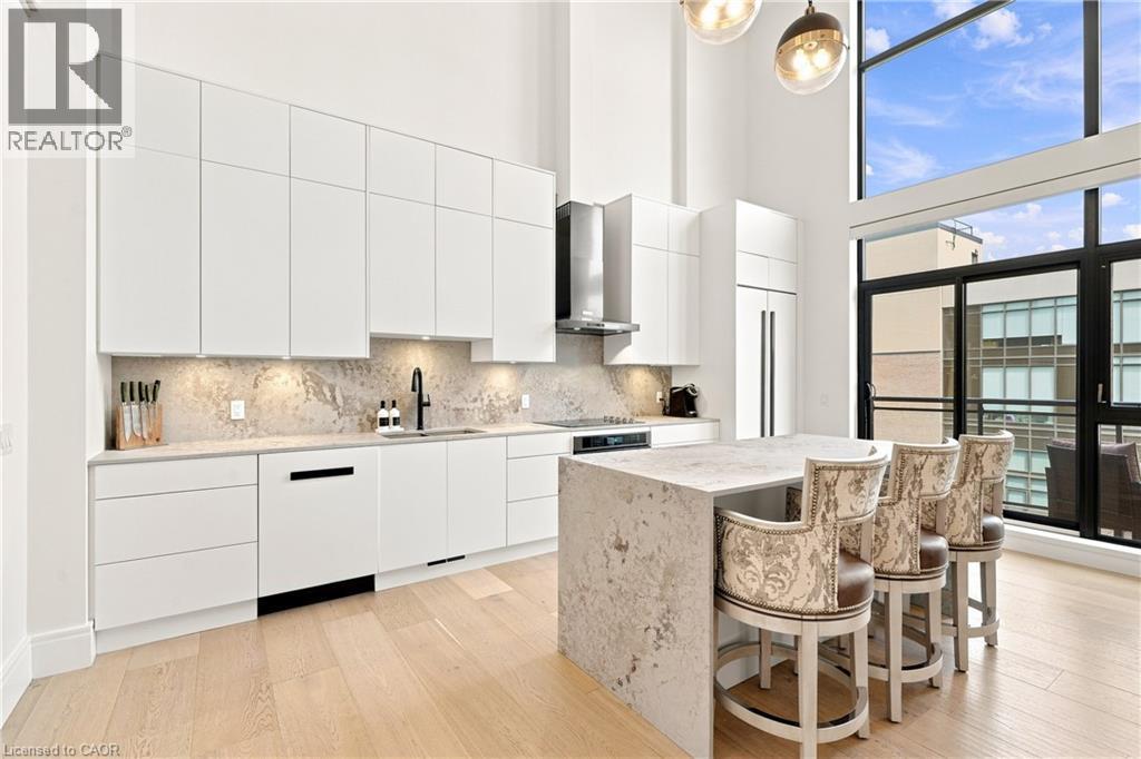 112 King Street E Unit# Ph5 Property Photo 2