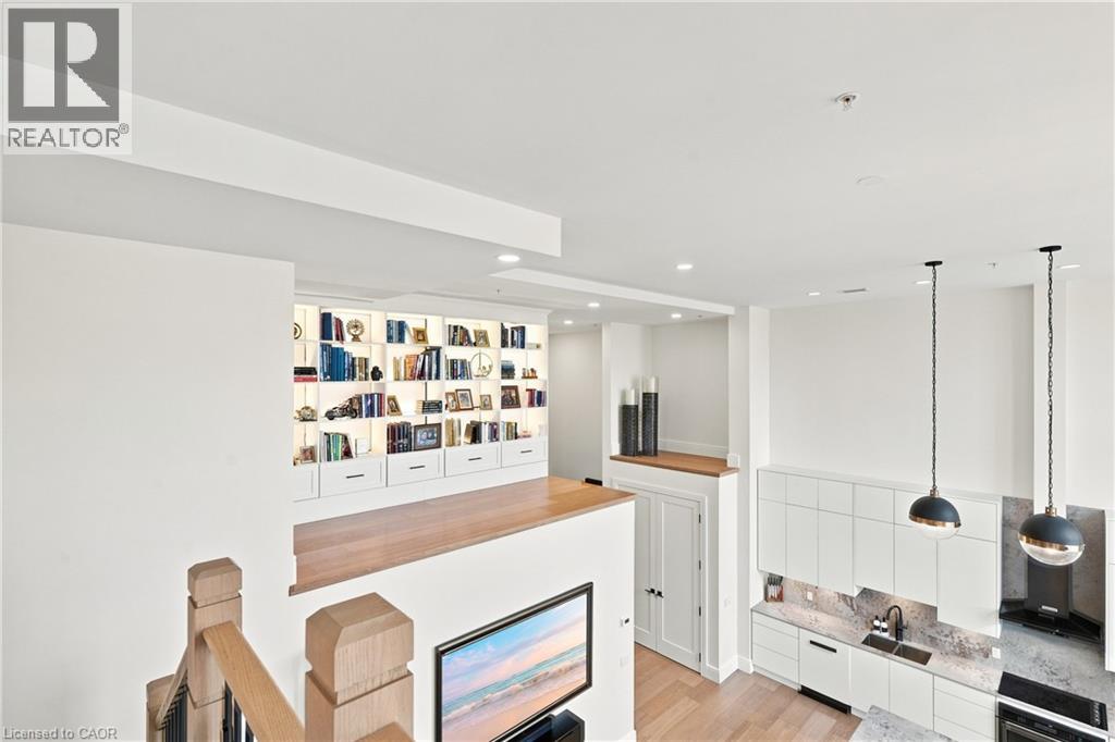112 King Street E Unit# Ph5 Property Photo 22