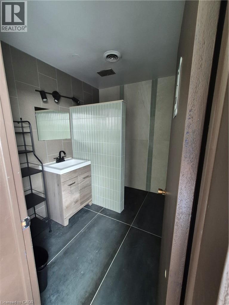 365 Grays Road Property Photo 11