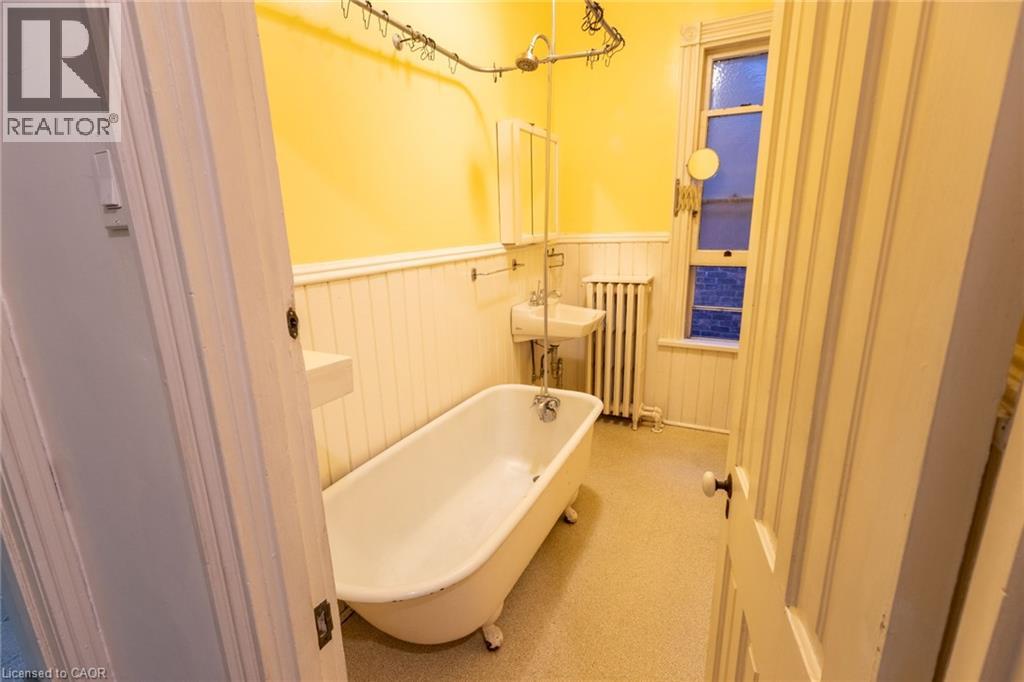 105 Erie Avenue Unit# Second Property Photo 19