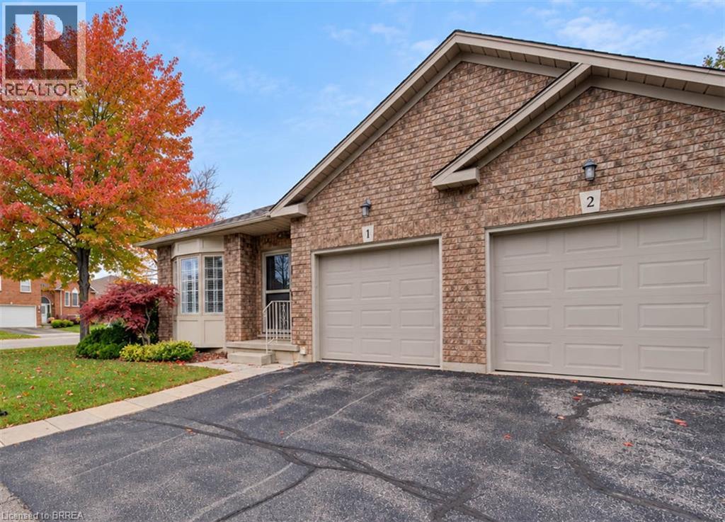 10 COURTLAND Drive Unit# 1 Property Photo 1