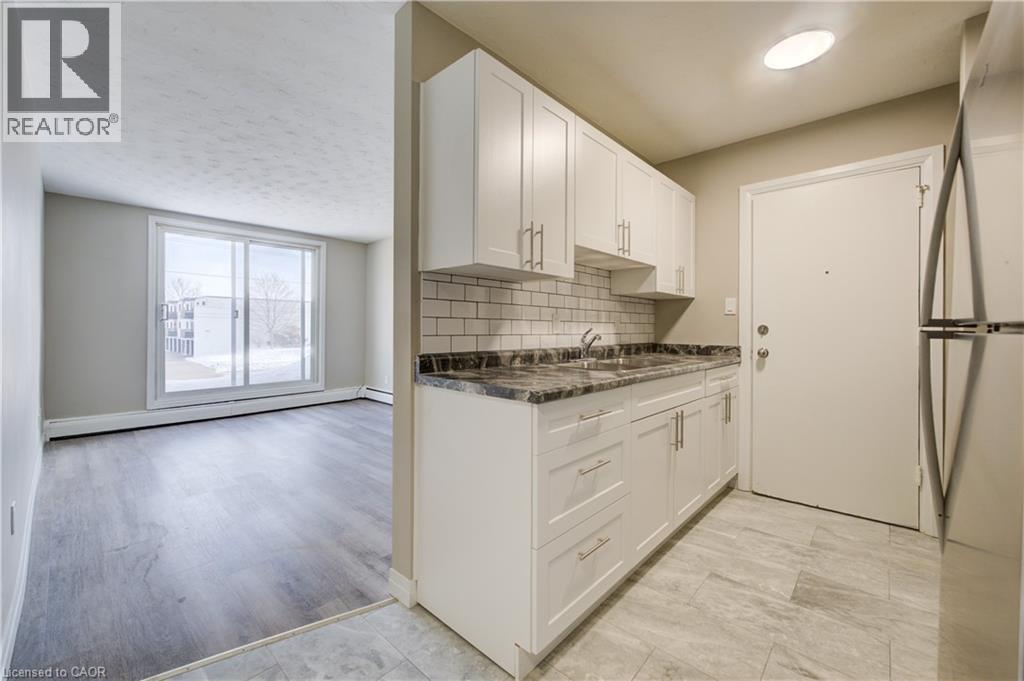 82 Elgin Street S Unit# 24 Property Photo 6