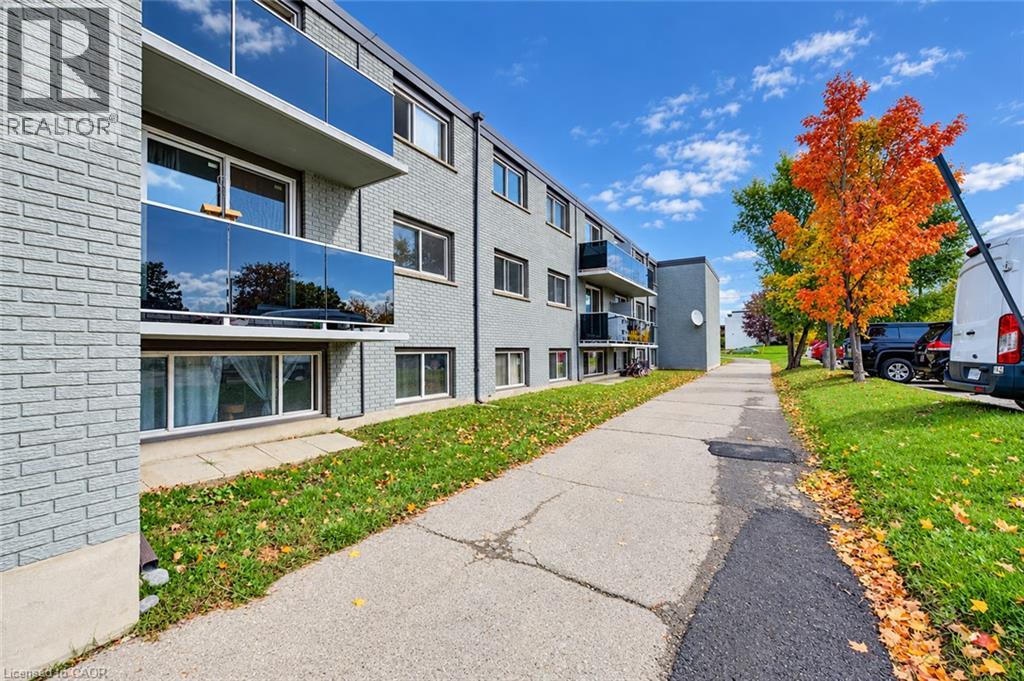 82 Elgin Street S Unit# 24 Property Photo 14