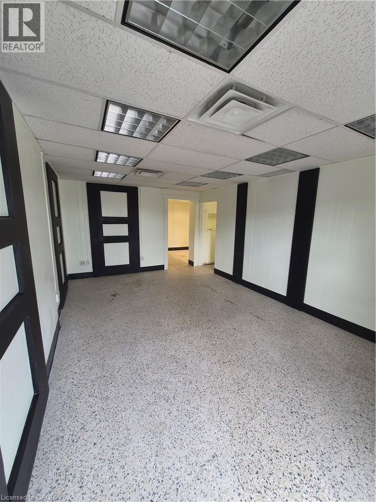 363 Grays Road Unit# Ground Floor Property Photo 6