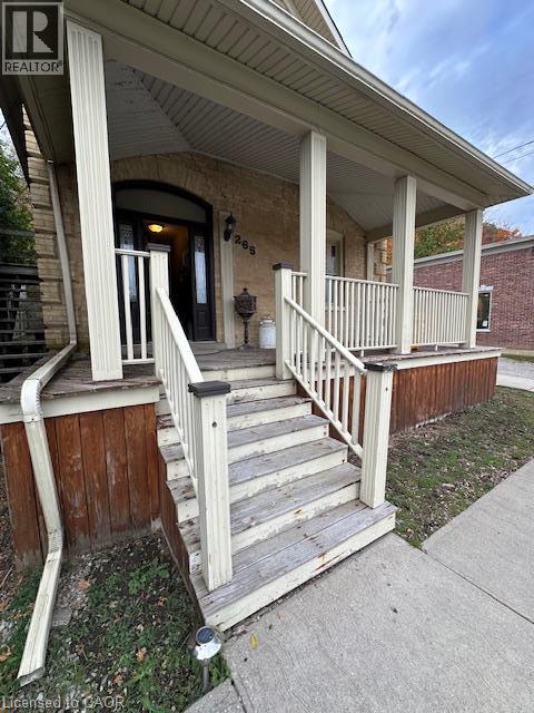 265 Ainslie Street S Property Photo 2