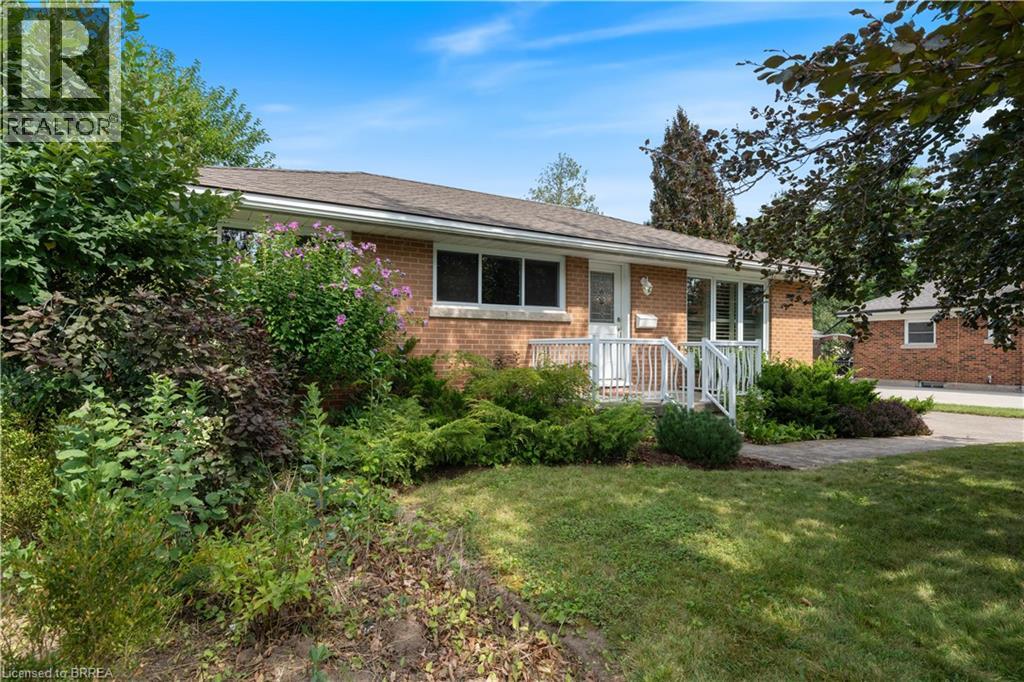 25 Wayne Drive Property Photo 1