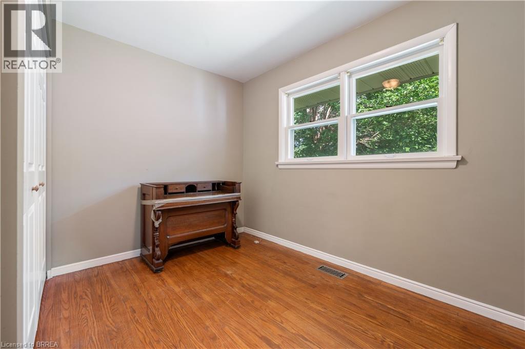 25 Wayne Drive Property Photo 18