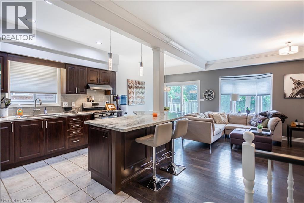 2138 Crosswinds Court Property Photo 4