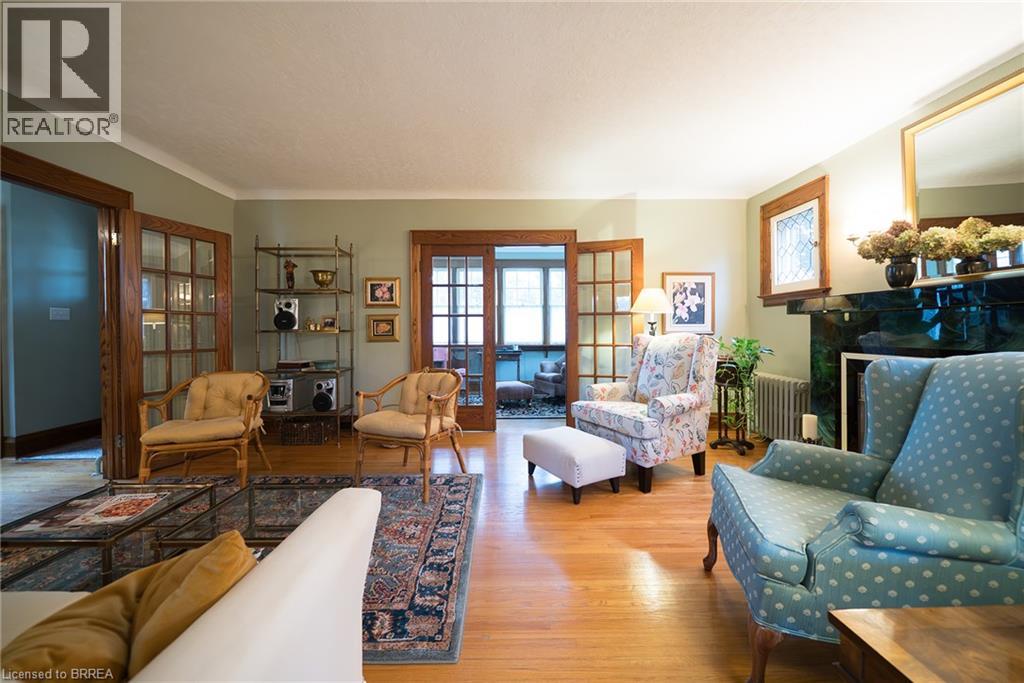 354 West Street Property Photo 7