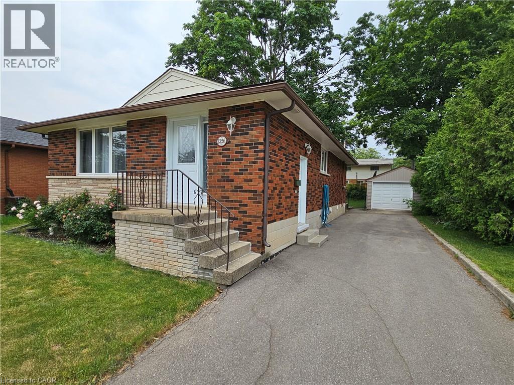 1326 Rosemary Crescent Unit# Lower Property Photo 1