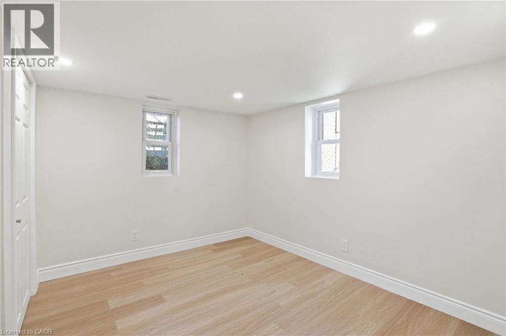 894 Garth Street Property Photo 27