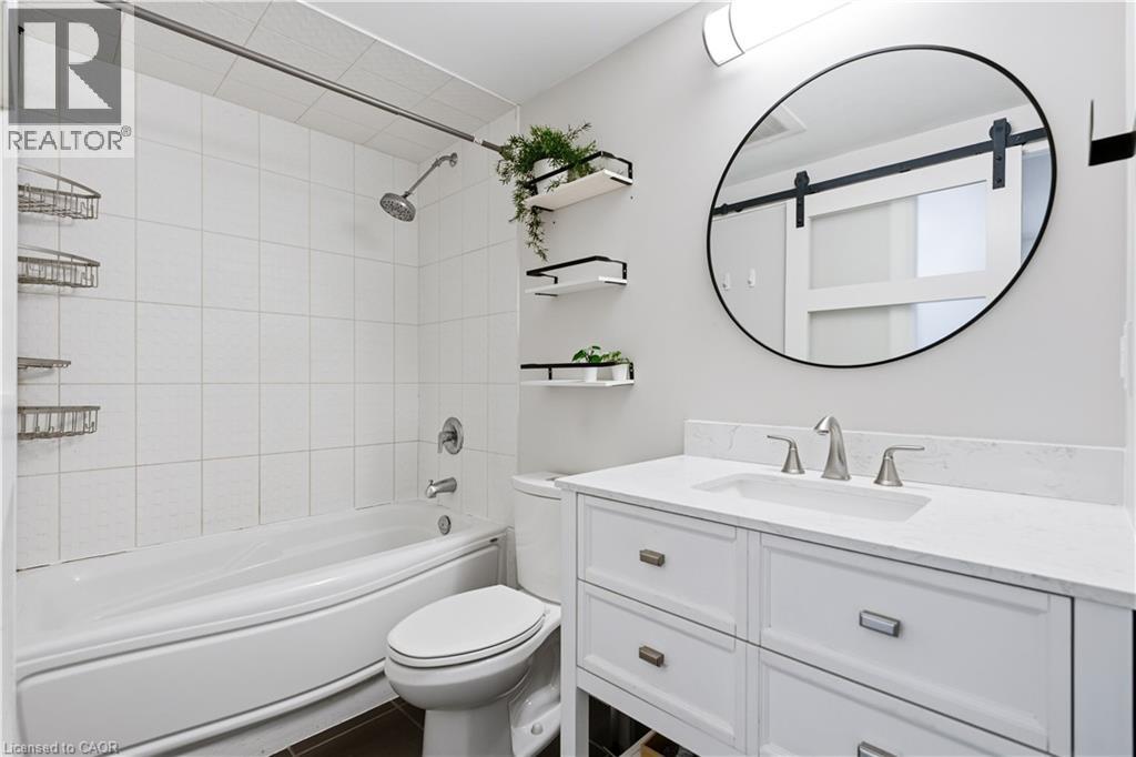 53 Arthur Street S Unit# 203 Property Photo 14