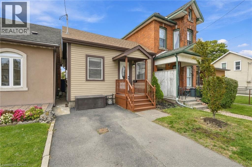 57 Tisdale Street N Property Photo 2