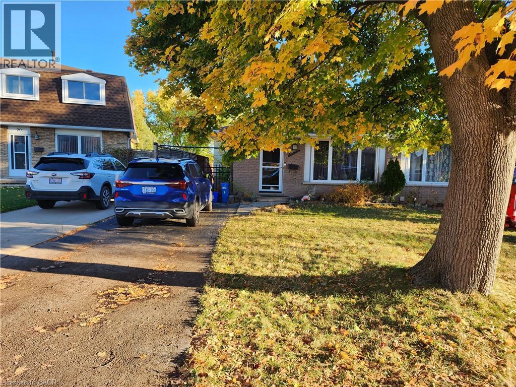 16 Glebe Court Property Photo 1