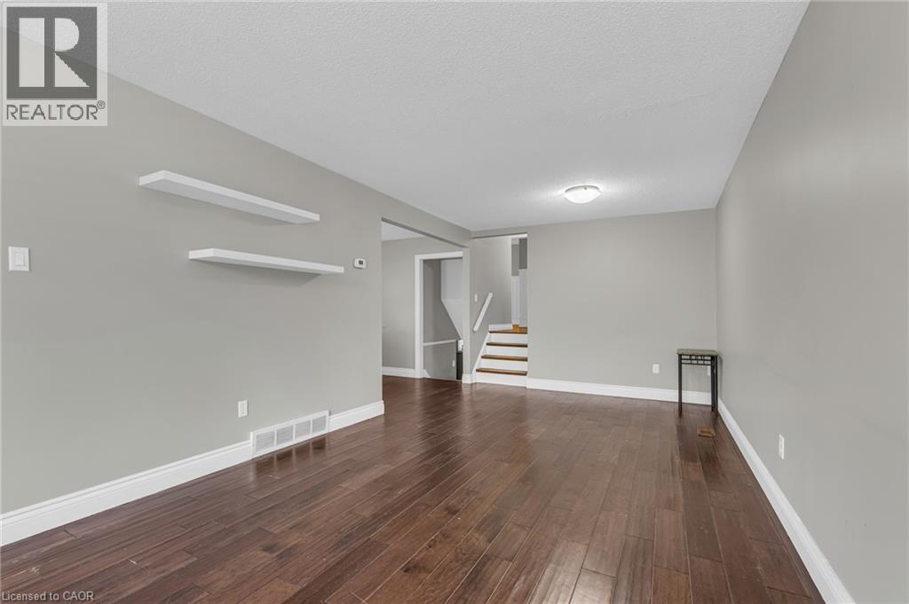 16 Glebe Court Property Photo 5