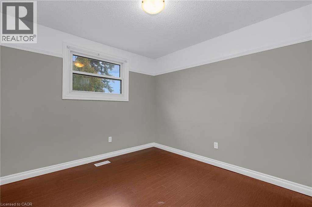 16 Glebe Court Property Photo 9