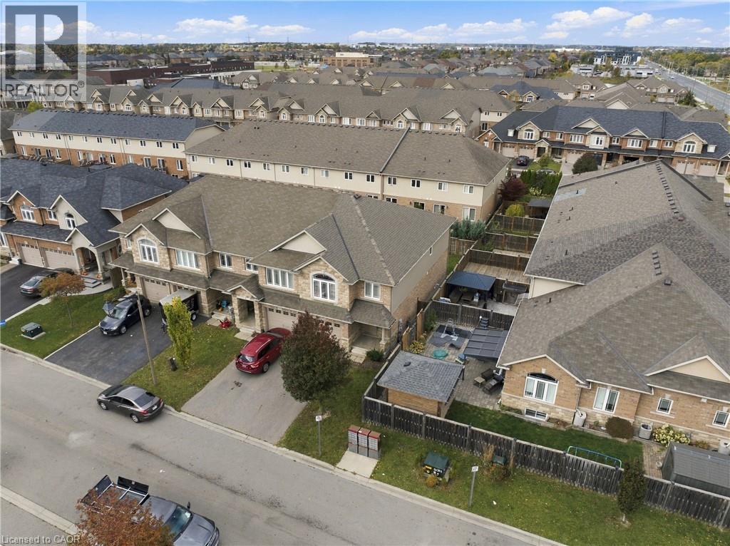 82 Charleswood Crescent Property Photo 34