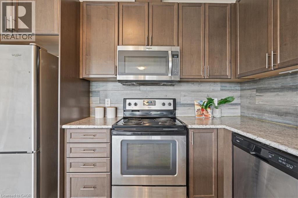 100 Links Crescent Property Photo 9