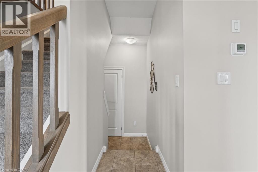 100 Links Crescent Property Photo 16