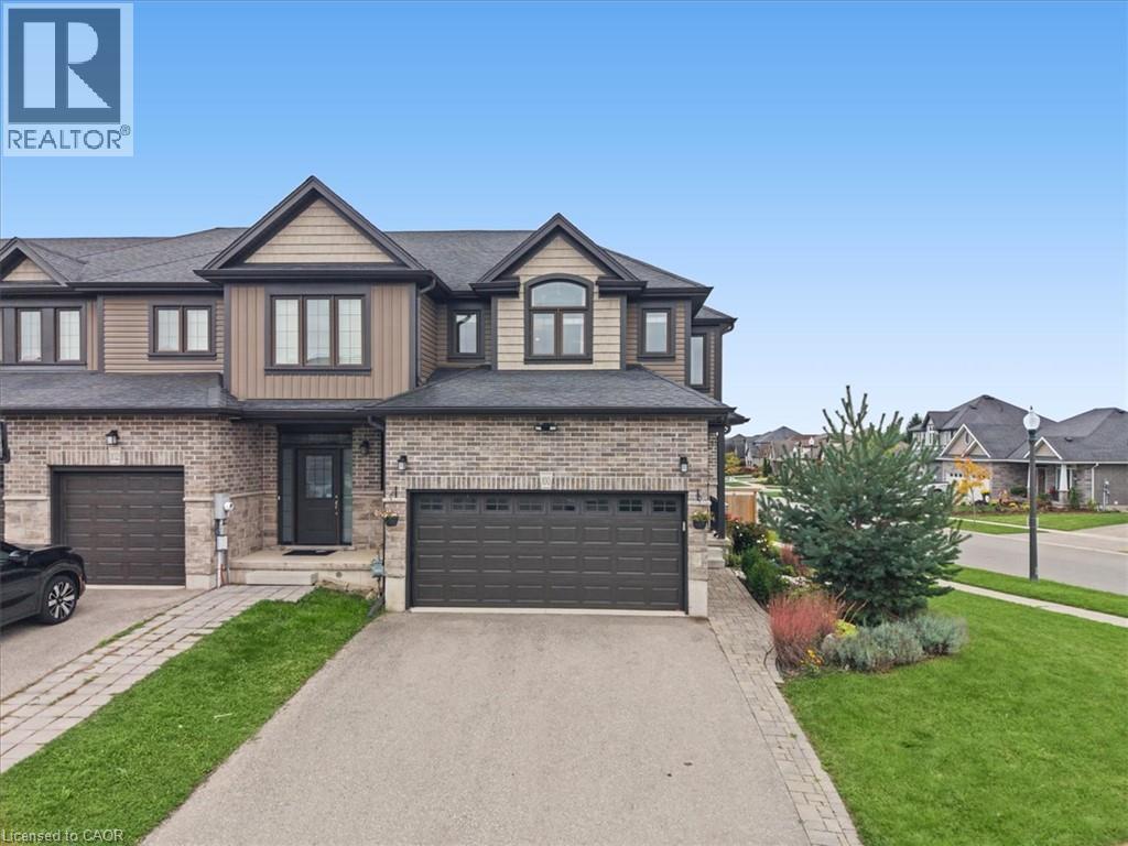 100 Links Crescent Property Photo 49