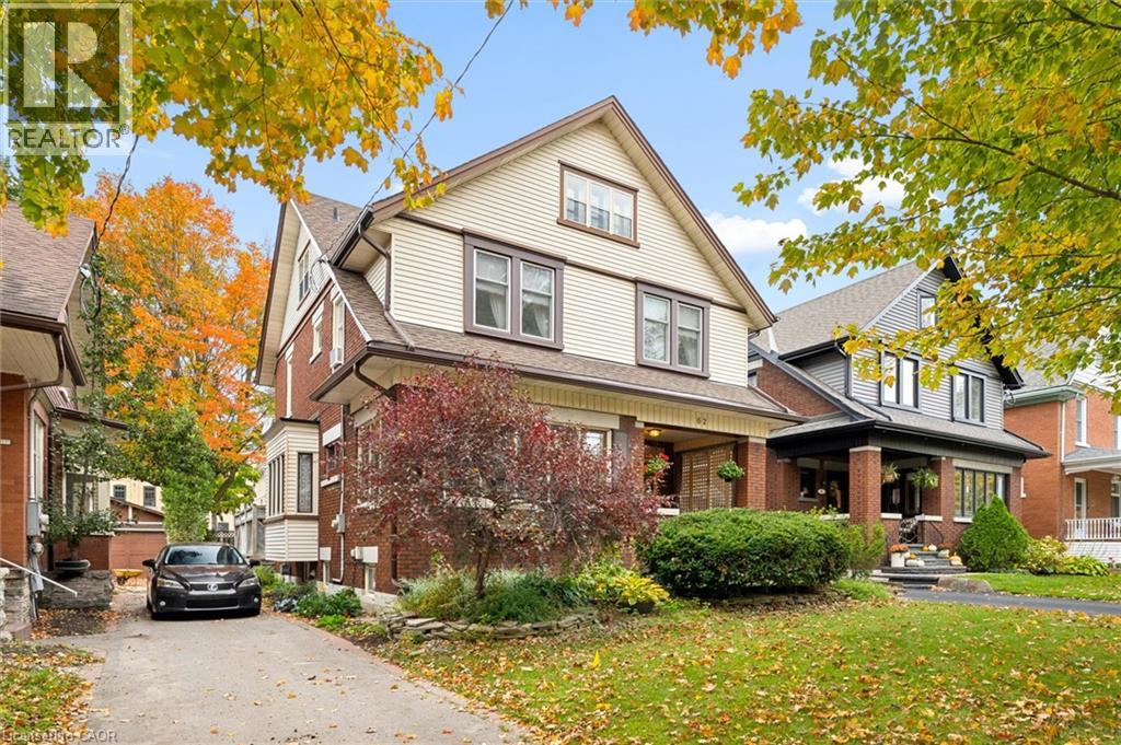 62 Heins Avenue Property Photo 3