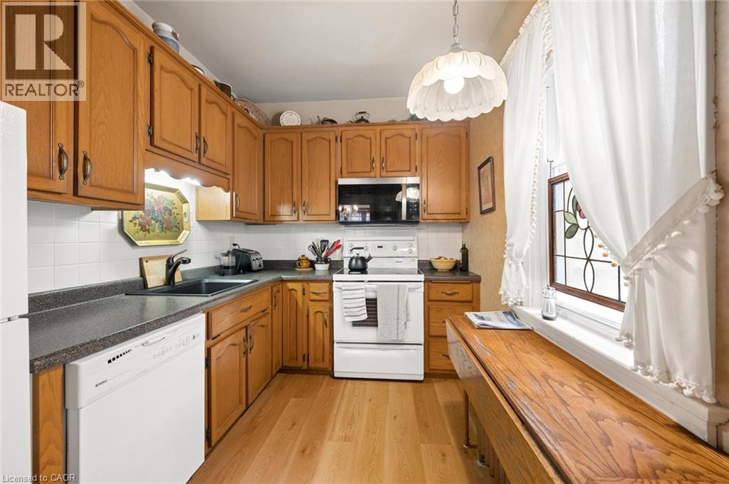 62 Heins Avenue Property Photo 15
