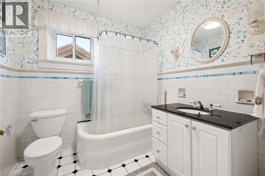 62 Heins Avenue Property Photo 21