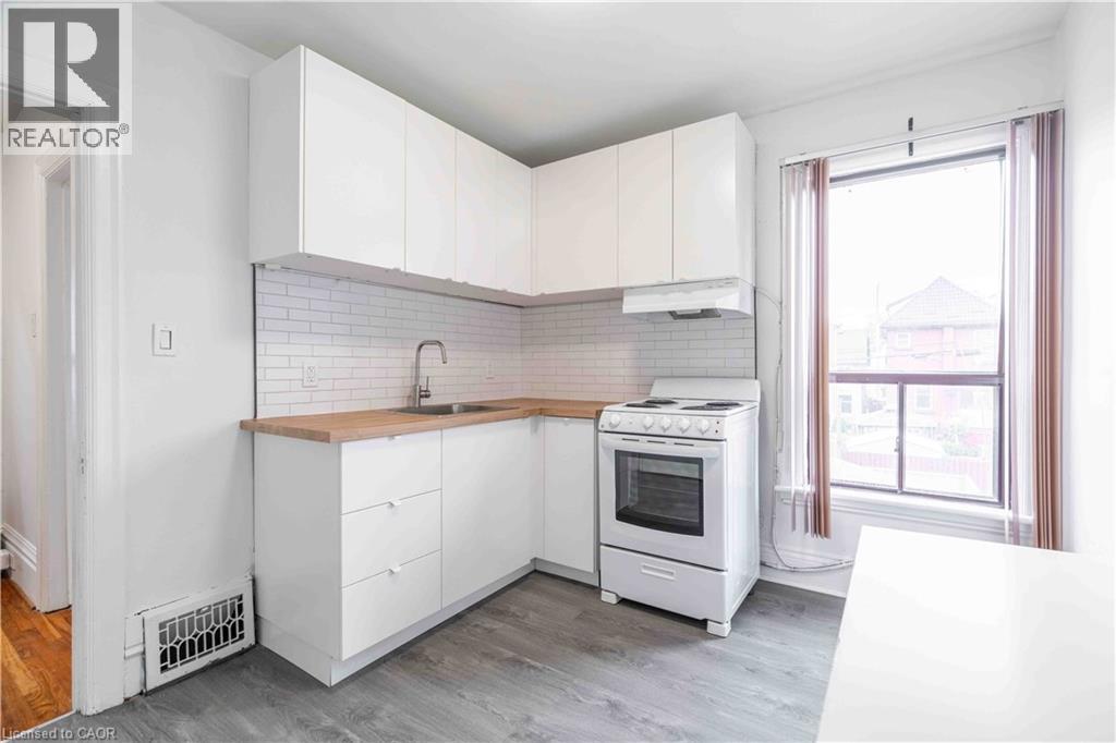 58 St. Matthews Avenue Property Photo 10