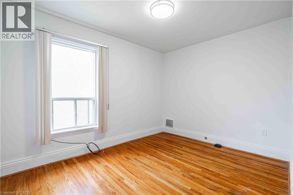 58 St. Matthews Avenue Property Photo 12
