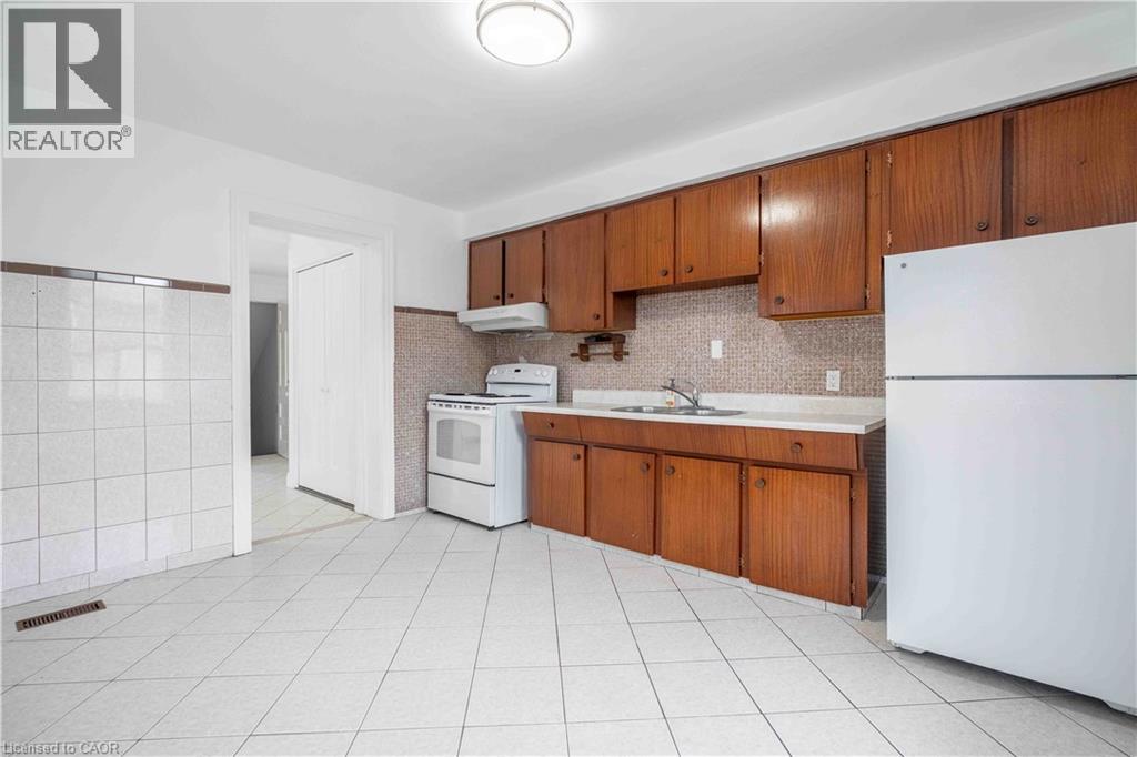 58 St. Matthews Avenue Property Photo 23
