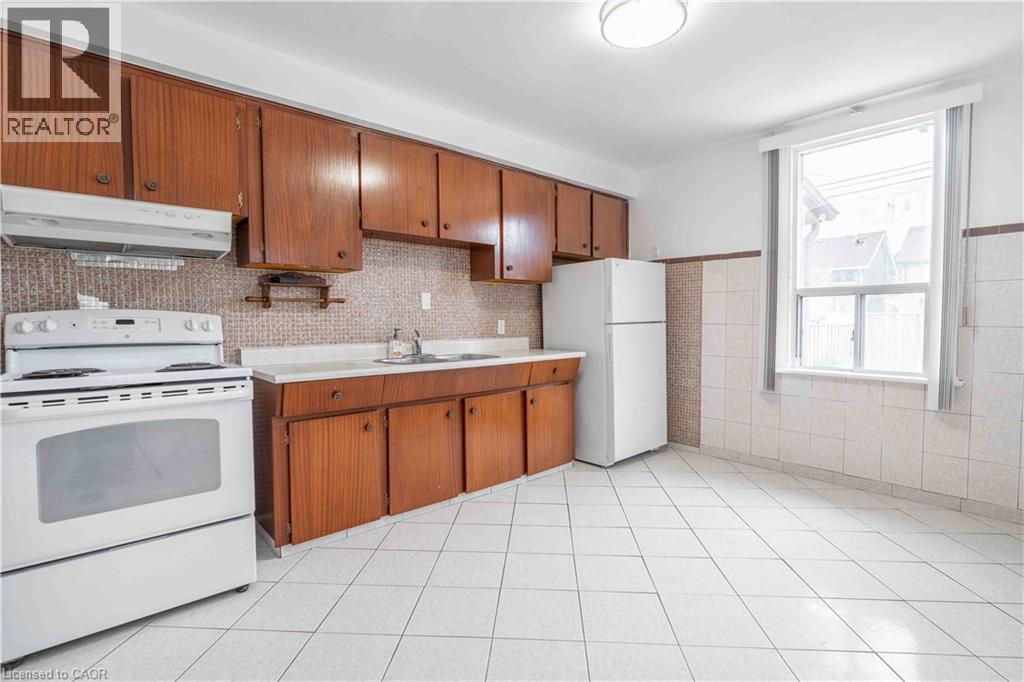 58 St. Matthews Avenue Property Photo 24