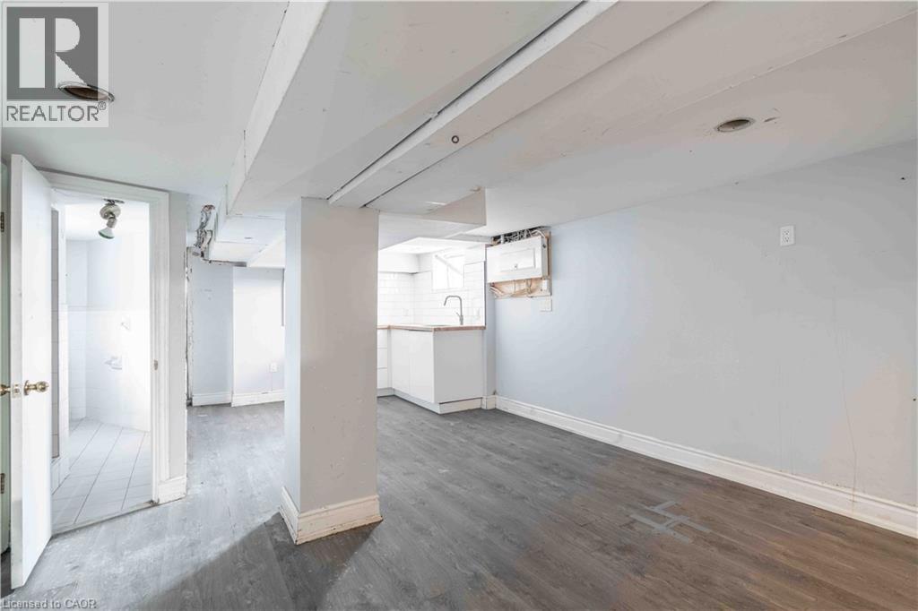 58 St. Matthews Avenue Property Photo 38