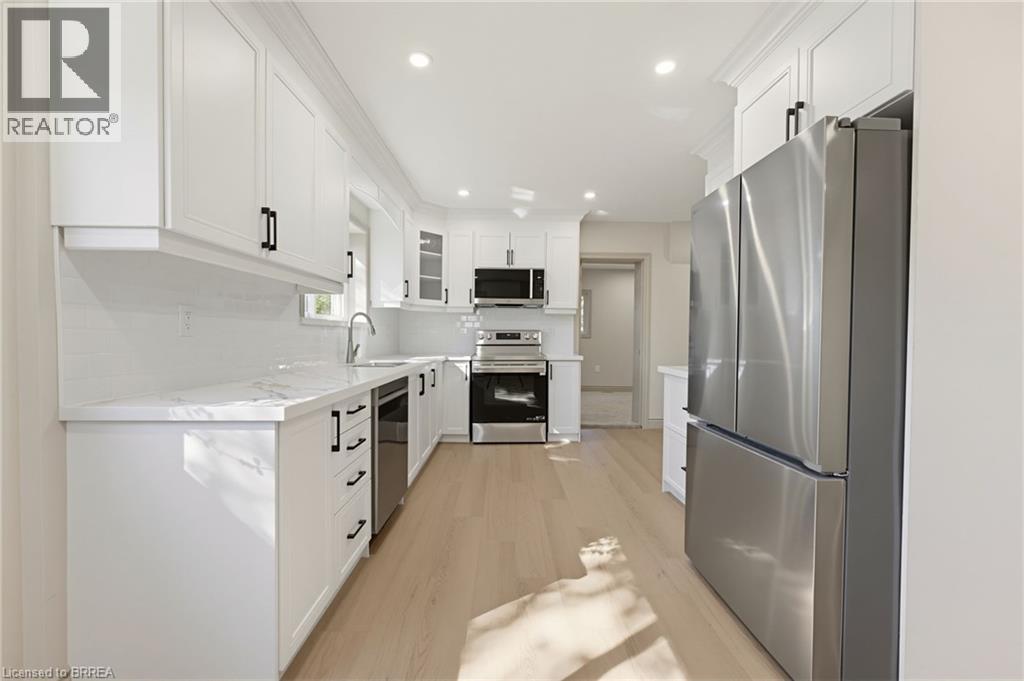 14 Bond Street Property Photo 3