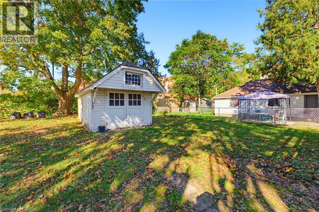14 Bond Street Property Photo 23