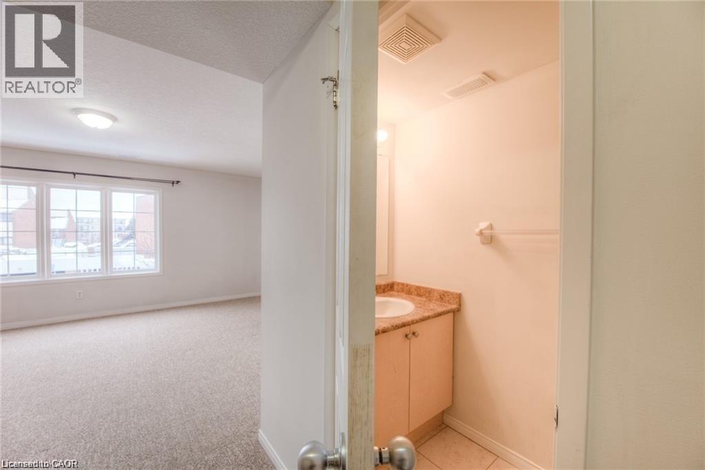 12 Holborn Drive Unit# A7 Property Photo 3