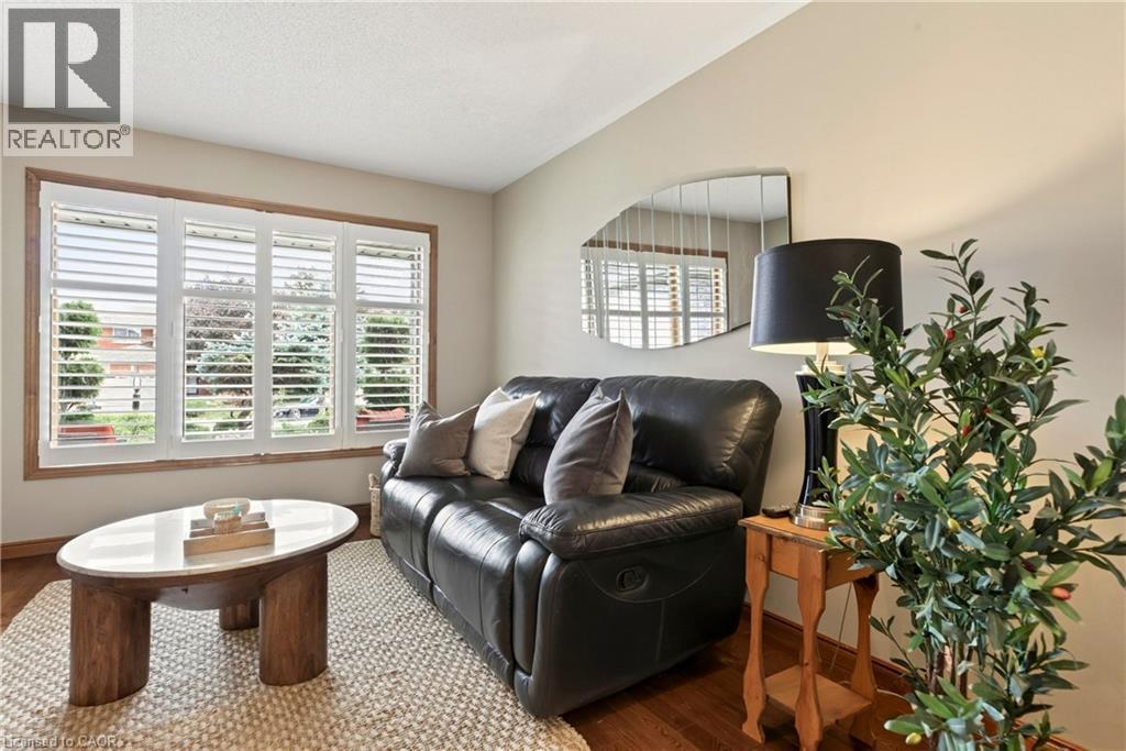 53 Bastille Street Property Photo 9