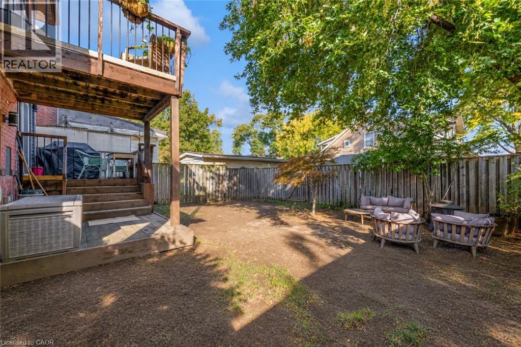 443 Maple Avenue Property Photo 16