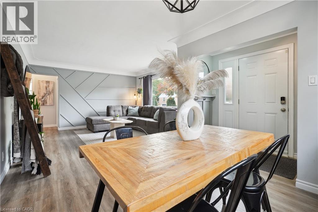 13 Beaucourt Place Unit# Upper Property Photo 8