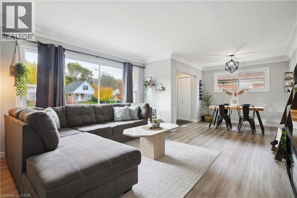 13 Beaucourt Place Unit# Upper Property Photo 11
