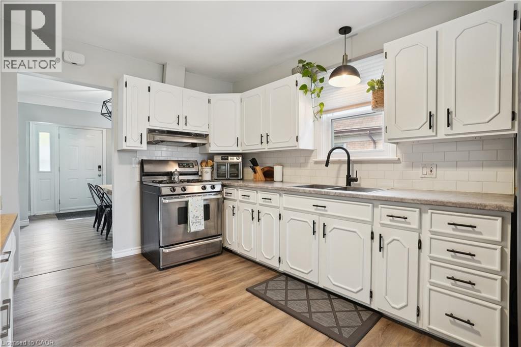 13 Beaucourt Place Unit# Upper Property Photo 13