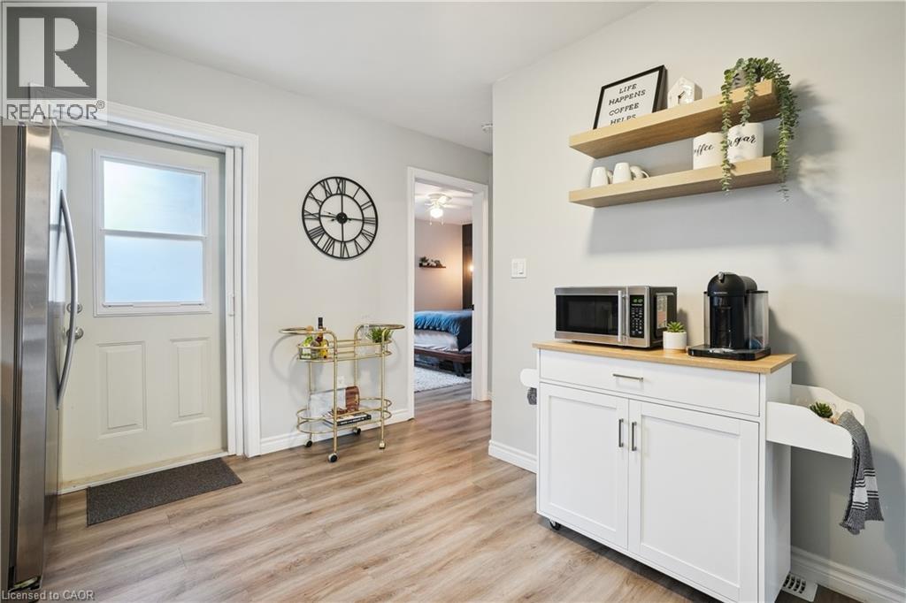 13 Beaucourt Place Unit# Upper Property Photo 17