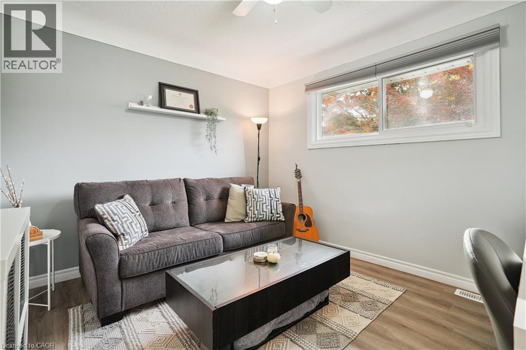 13 Beaucourt Place Unit# Upper Property Photo 22