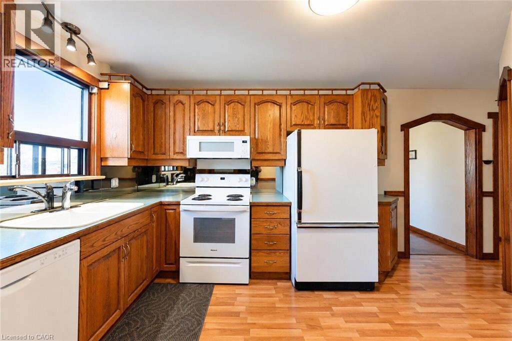 28 Shadyside Avenue Property Photo 10